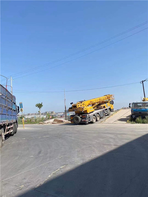 新罗区25吨吊车的租赁价格大概是多少？